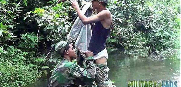  Military lads do mouth job in the water
